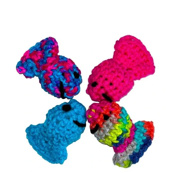 Hand Crafted Fish Catnip Cat Toys Colorful Crochet 8 Interactive Toys - Picture 3 of 8